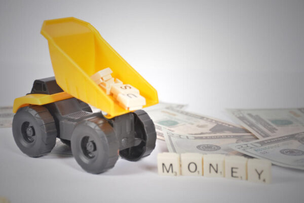 3 achiziții la început de 2017