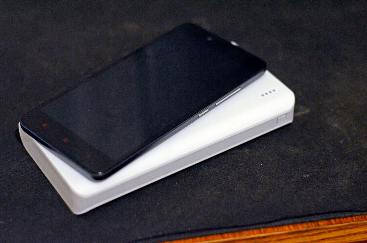 Bateria externa Romoss Polymos 20 versus Xiaomi Redmi Note 2